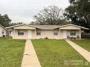 Building Photo - Newly updated Duplex!