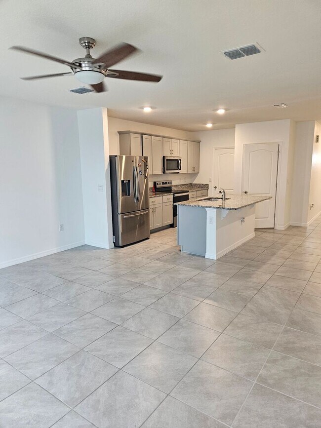 Building Photo - 3 bedroom 2.5 Bath home in Port Orange FL
