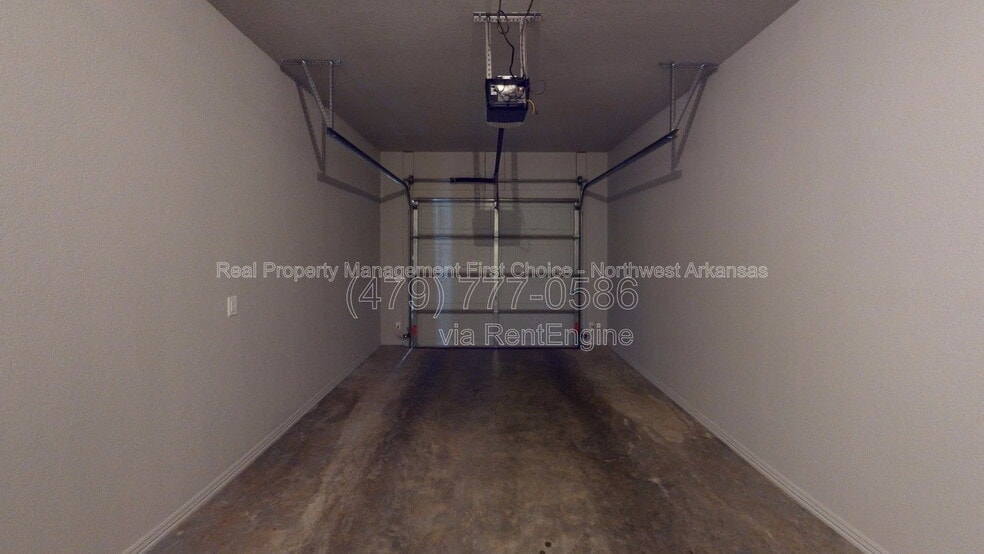 Building Photo - 2711 W Shasta Rd