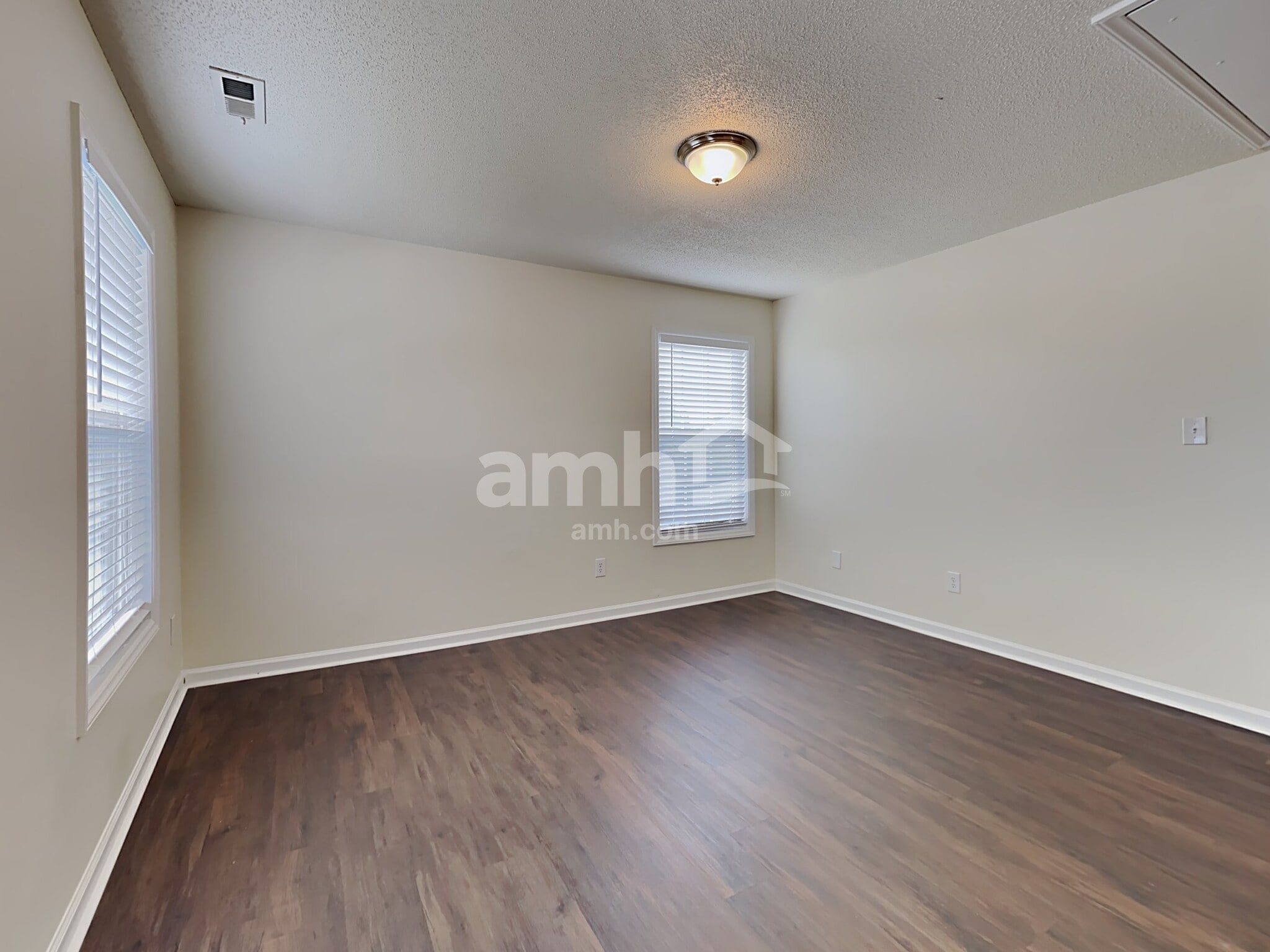 Building Photo - 3605 Enduring Freedom Dr