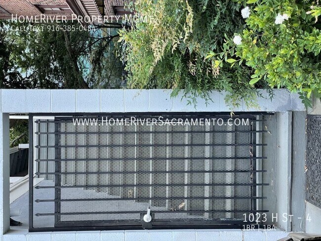 Building Photo - 1023-04