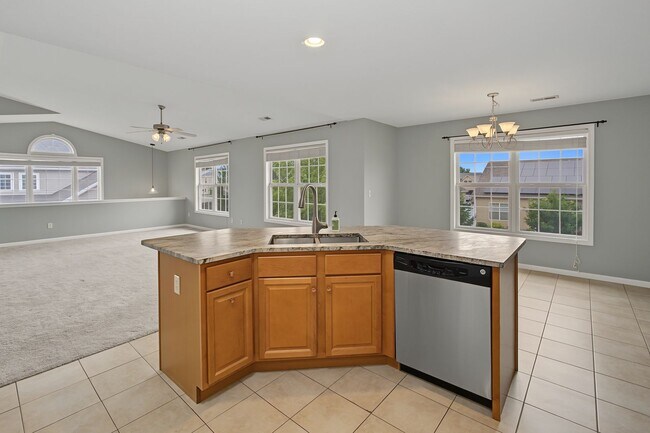 Building Photo - 106 Essex Ln