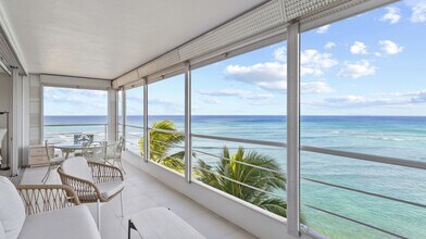 Building Photo - Live the Gold Coast Lifestyle!