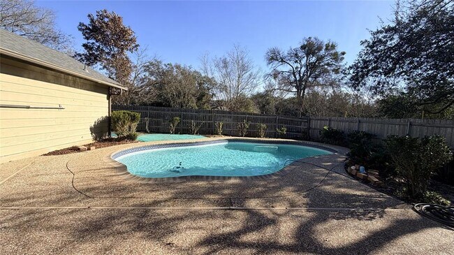 Building Photo - 11513 Kempwood Dr