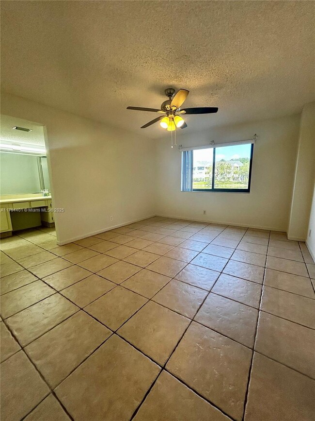Building Photo - 8020 Hampton Blvd