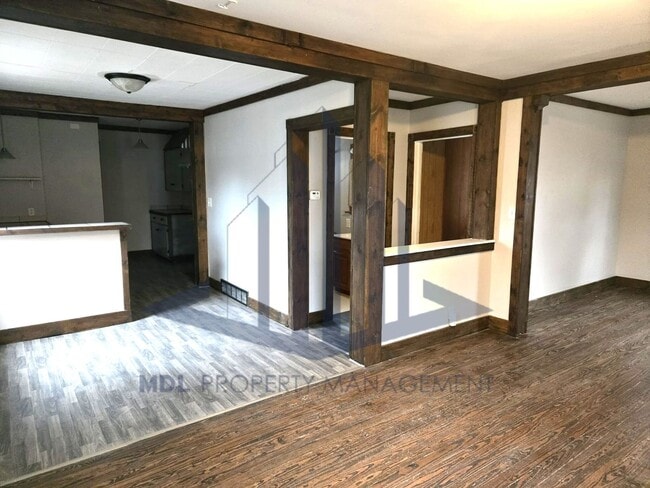 Building Photo - Charming and Affordable 1 bed 1 bath