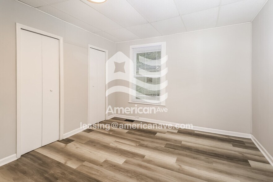 Building Photo - 306 Sycamore St