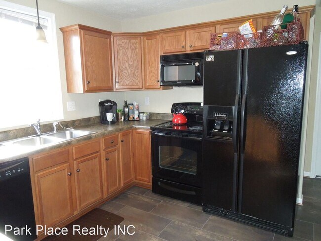 Building Photo - 2 br, 2 bath House - 704 Mecca Street NE