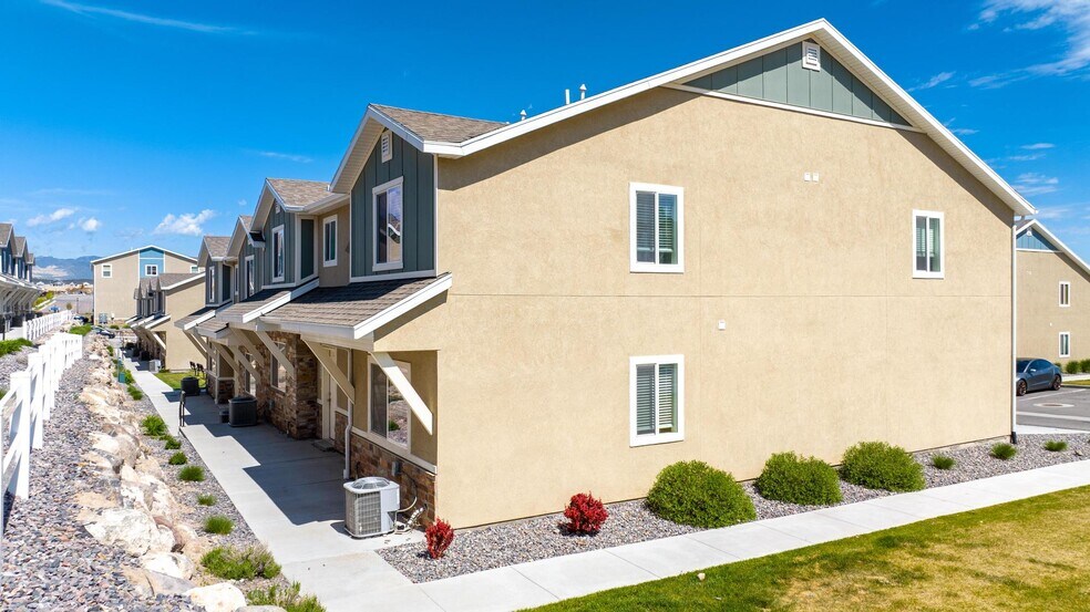 Building Photo - 14861 S Marble Rock Way