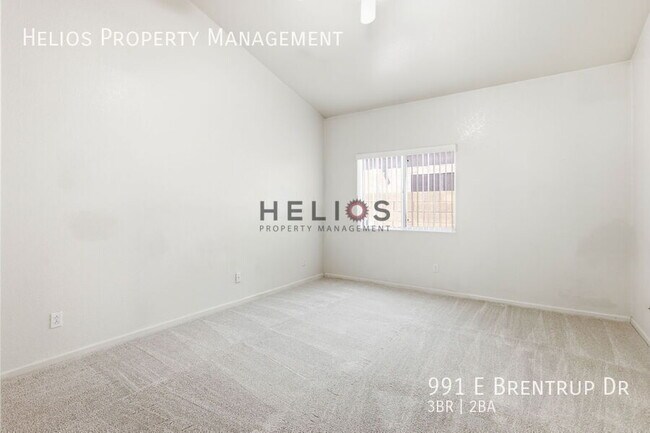 Building Photo - 991 E Brentrup Dr