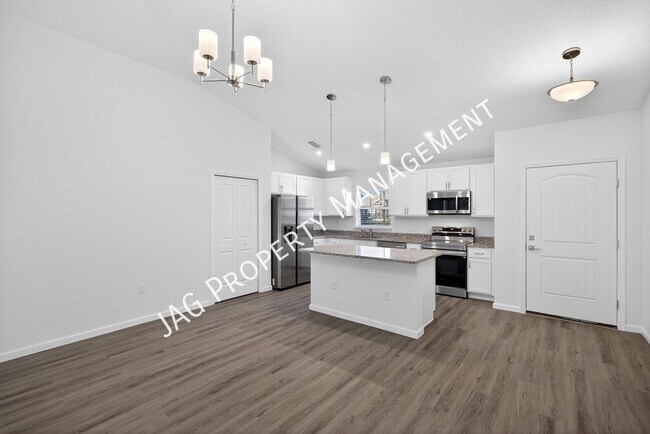 Building Photo - 1401 Degroodt Rd SW