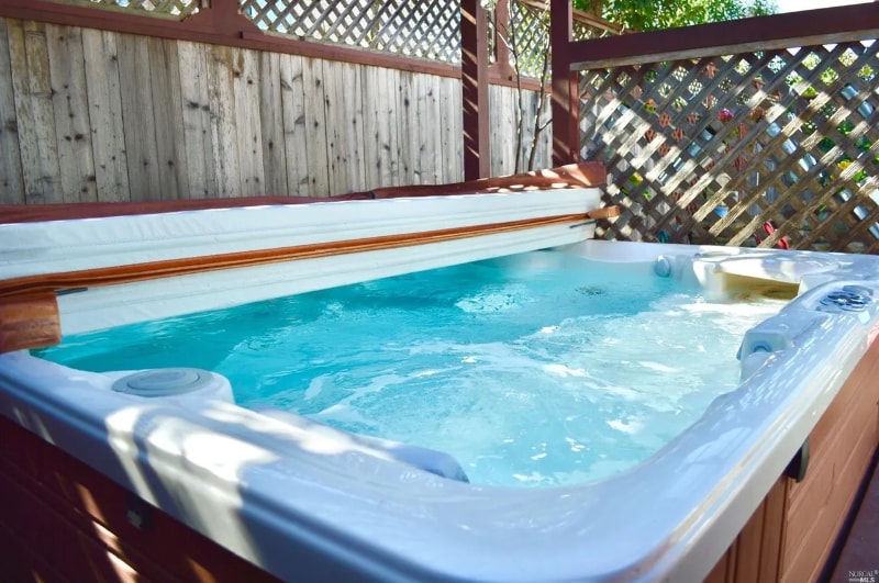 Building Photo - 1895 Commons Ct