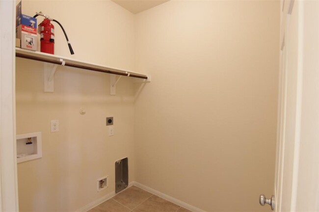 Building Photo - 3714 Aldridge Dr