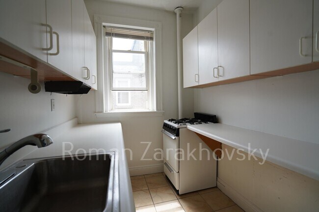 Building Photo - 6 Orkney Rd