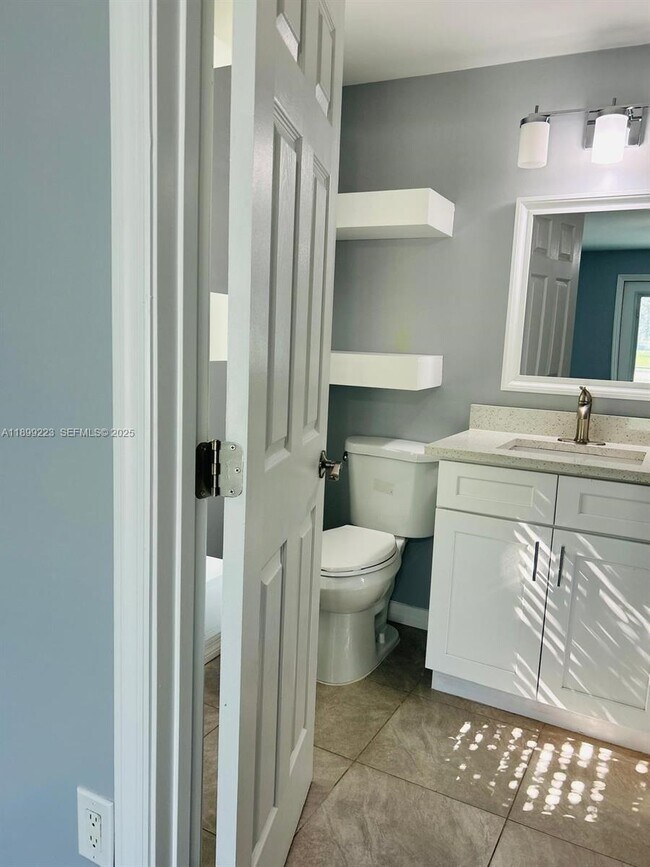 Building Photo - 2013 Finland Dr