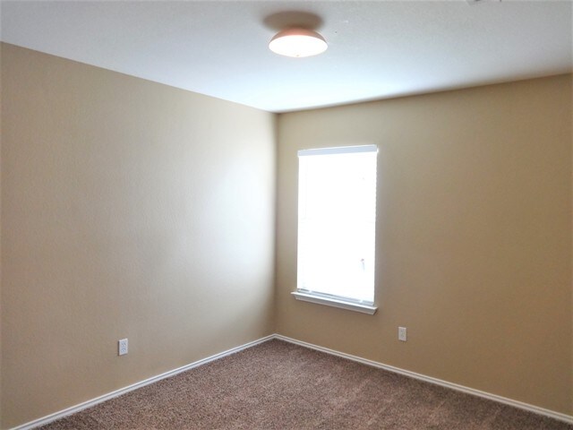 Building Photo - 51 Jan Ln