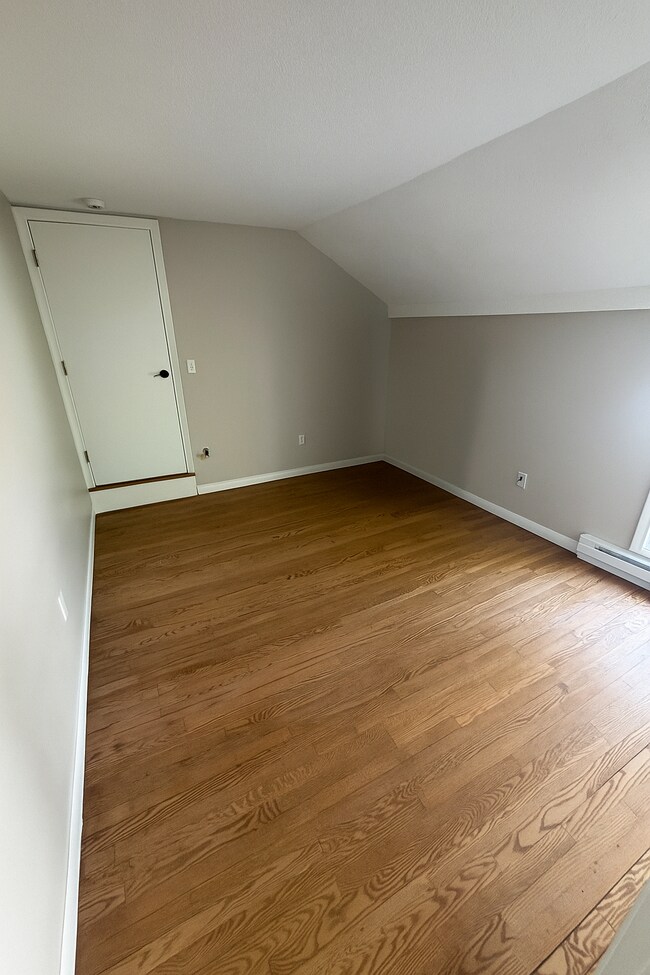 Building Photo - 45 Locust St