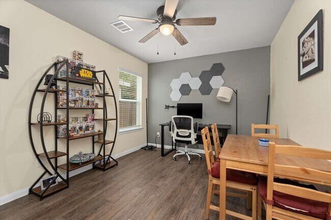 Building Photo - 2408 Bray Head Dr