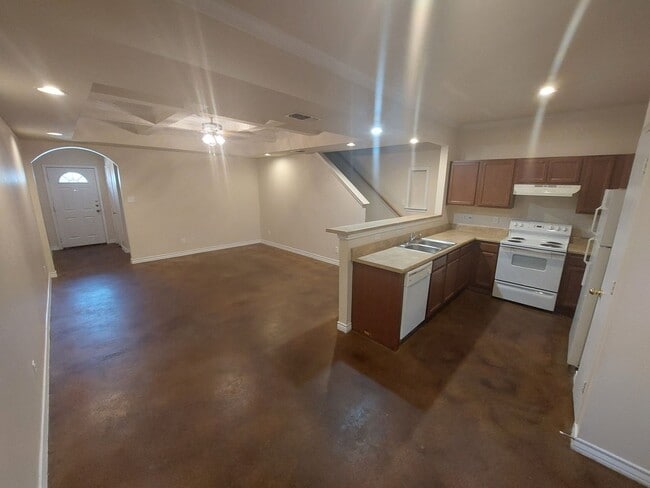 Building Photo - The Gardens at The Summit~Three Bedroom To...