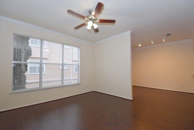 Building Photo - 12707 Boheme Dr