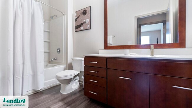 Building Photo - 900 E Six Forks Rd