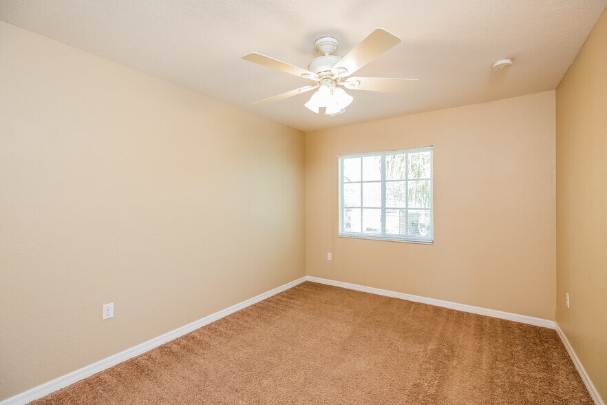 Building Photo - 7032 Chatum Light Run