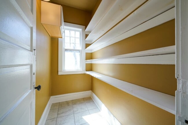 Building Photo - Beautiful 3BR in Birmingham’s Historic Highlands – Don't Miss Out!