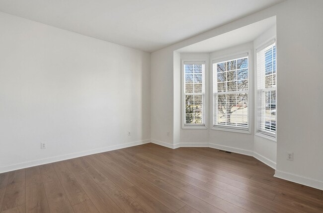 Building Photo - PRICED REDUCED!  COME SEE TODAY! Stunning home nestled at the end of a quiet cul-de-sac!