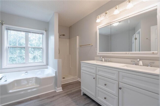 Building Photo - 3158 Parfait Pl
