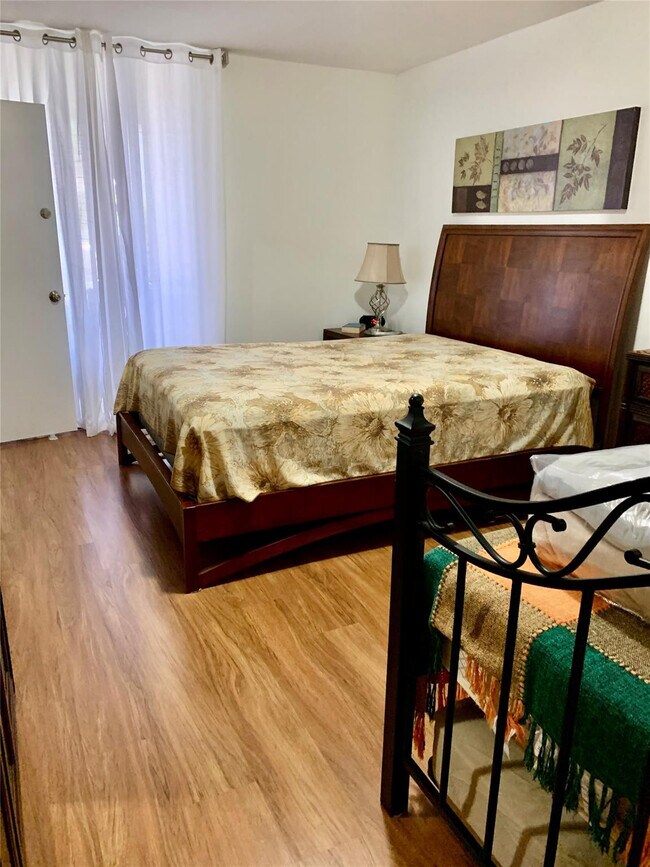 Building Photo - 8657 Boca Glades Blvd