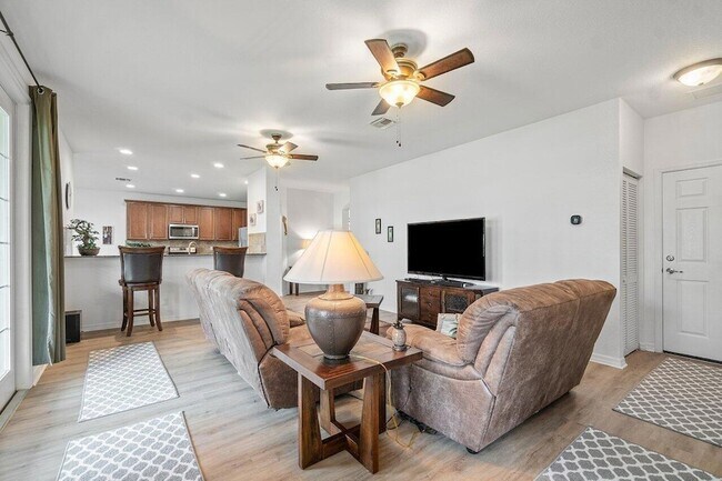 Building Photo - 3441 Oakmont Estates Blvd