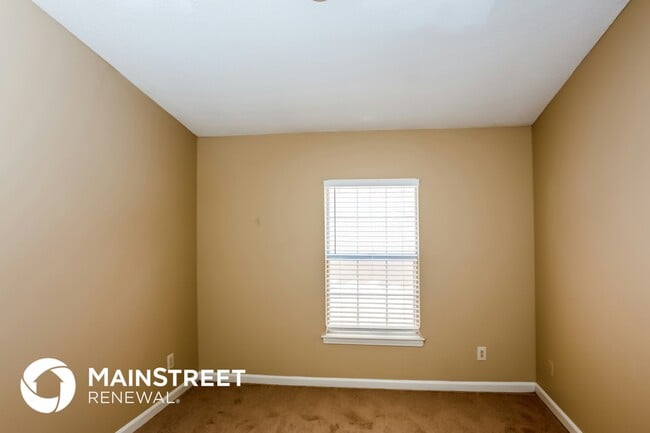 Building Photo - 7185 Stonegate Blvd