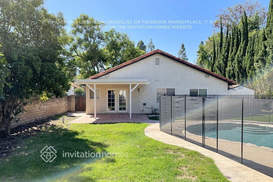 Building Photo - 1752 Willowbrook Ln