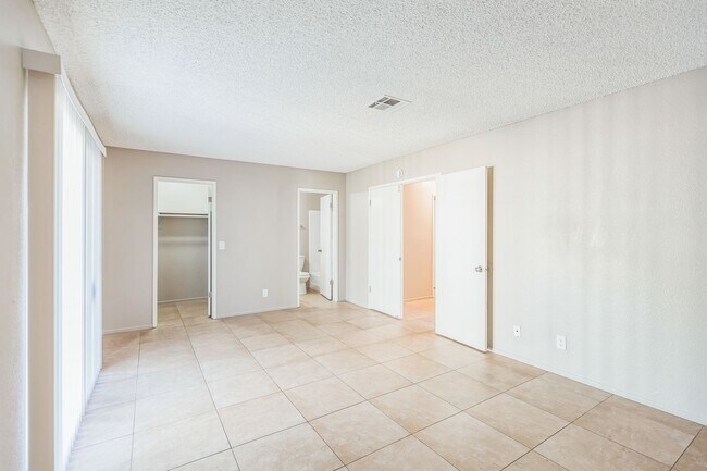 Building Photo - 31635 Avenida Maravilla