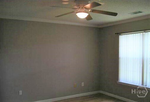 Building Photo - 2 St Ives Dr