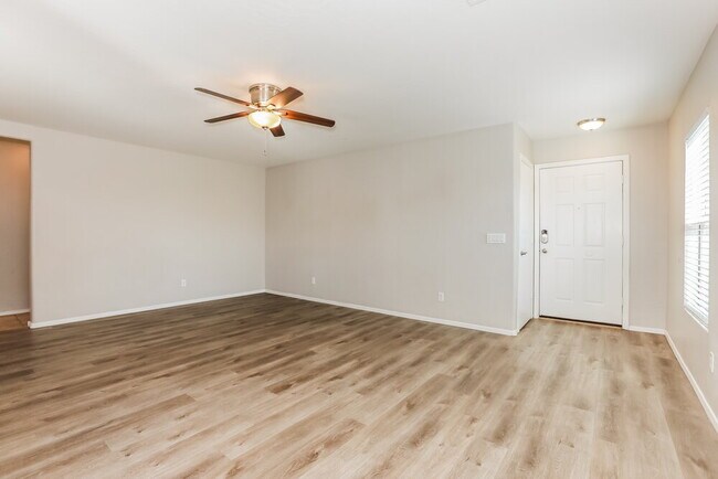 Building Photo - 2377 E San Manuel Rd