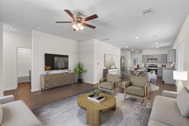 Building Photo - 108 Biscayne Dr
