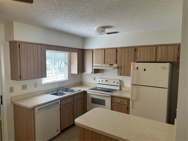 Building Photo - 11143 SW 78th Ave