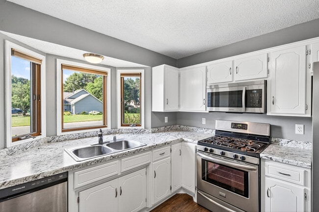 Building Photo - 1819 127th Ave NE