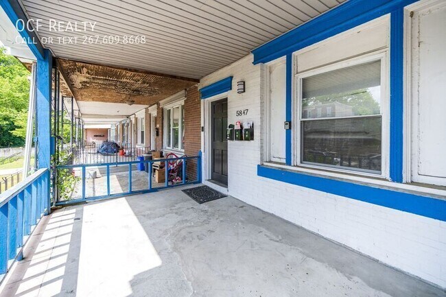 Building Photo - 5847 Willows Ave