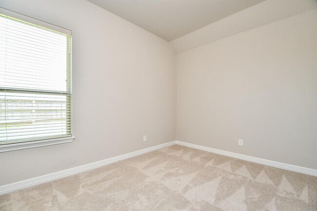 Building Photo - 6030 Marsh Lk Ct