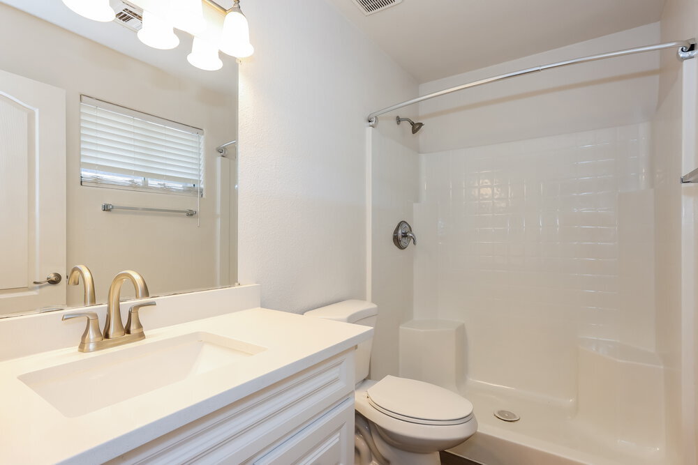 Building Photo - 1611 S 63rd Dr