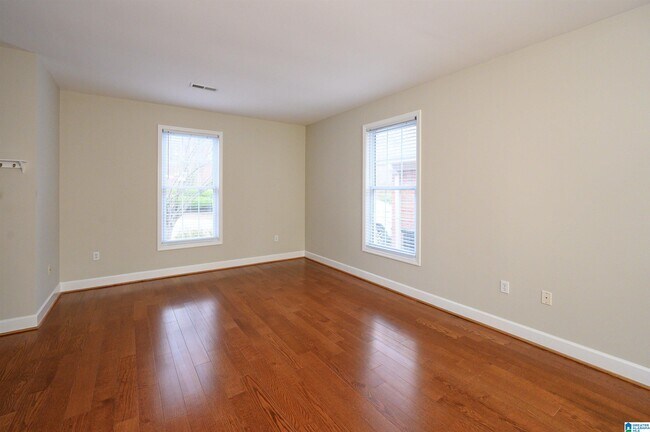 Building Photo - 1525 Jacobs Cir