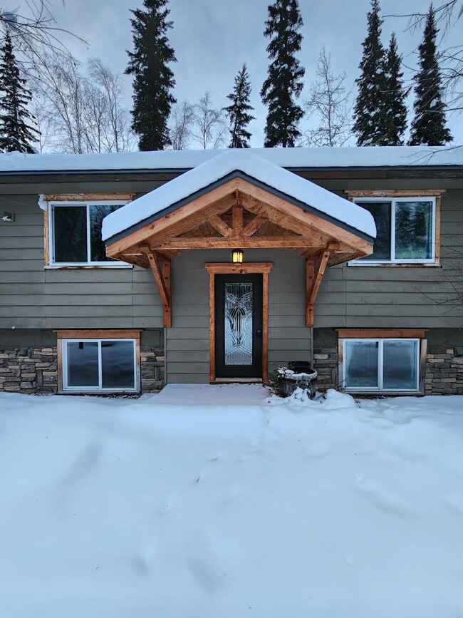 Building Photo - 401 E 8th Ave