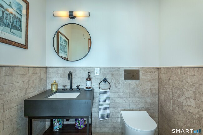 Building Photo - 41 Cherry Hill Rd