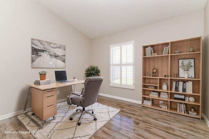 Building Photo - 10402 Barnett Loop