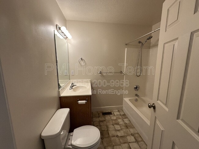 Building Photo - 3133 W 525 N