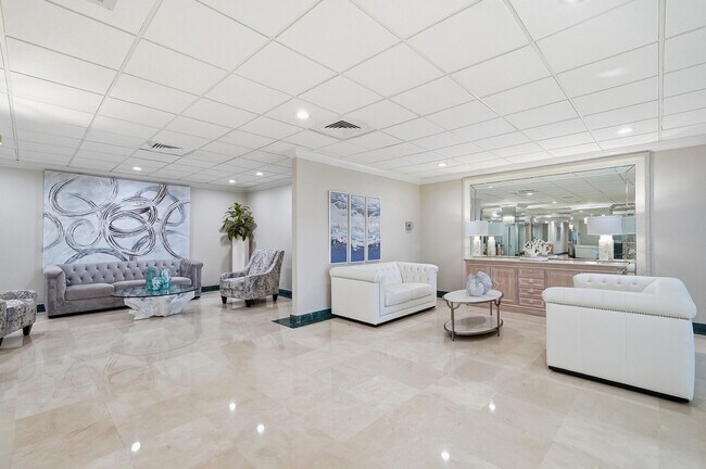 Building Photo - 3900 Galt Ocean Dr