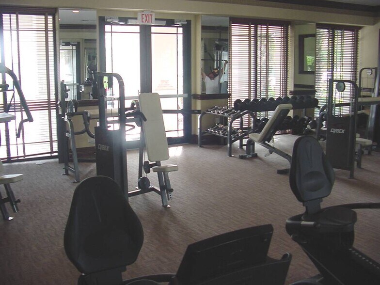 Building Photo - 2810 Grande Pky