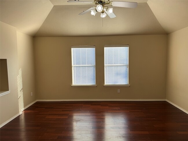 Building Photo - 7218 Broadelm Dr